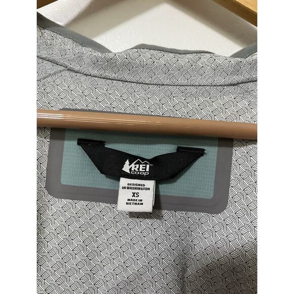 REI Womens Peak 2.5L Jacket Size XS Teal Hiking Outdoors Hooded Gorpcore Camping - Picture 8 of 10